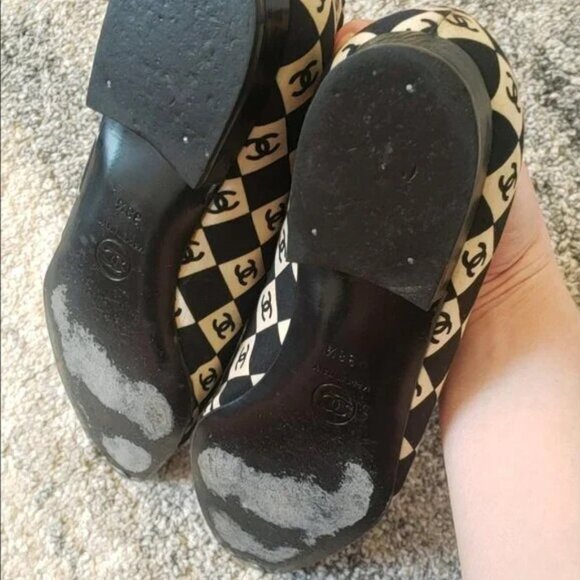 Super RARE CHANEL Vintage Flats Interlocking CCs All Over - Picture 14 of 15